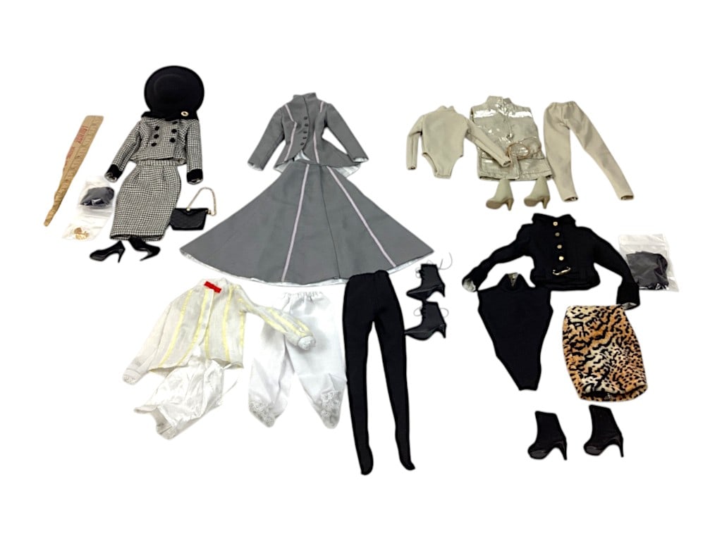 Tonner Doll Company, Tyler Wentworth Doll Accessories (4) (1 of 4)