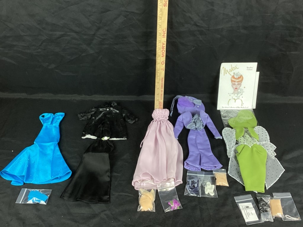 Gene Marshall Doll Accessories (5) (1 of 1)