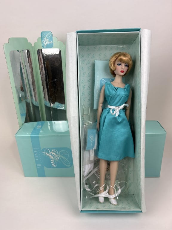 Gene Marshall, 2 dolls, and cardboard mirror, "Color Deal Turquoise" 2008 Doll w/box, Ashton Drake (1 of 3)