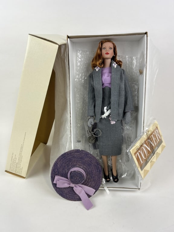 Tonner Doll, Theatre de La Mode, Longchamp Fleuri, 2001, w/accessories and box (1 of 5)