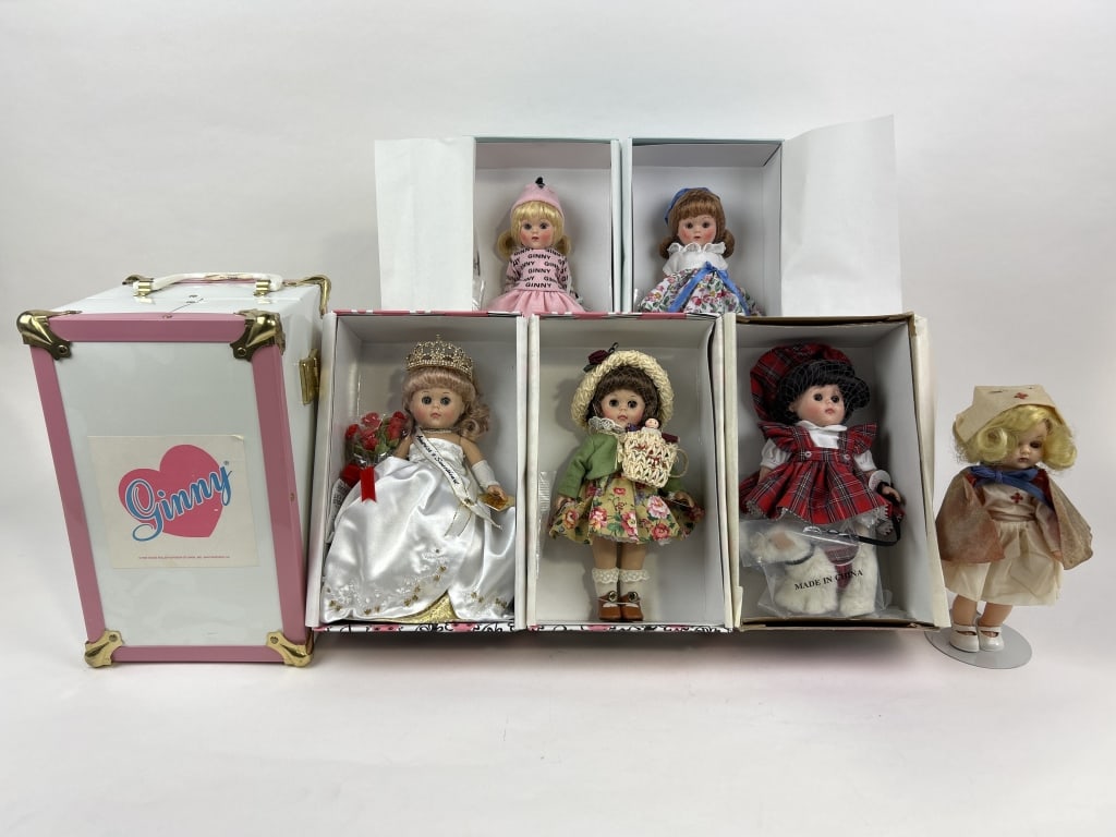 6 Ginny Vogue Dolls, Ginny's Trunk w/hangers, Nurse Doll, Kindergarten Afternoon "Linda" 2004 w/box, (1 of 16)