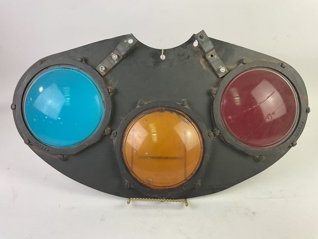 Railroad Semaphore Lens Bracket: Railroad Semaphore Lens Bracket 29 inches across