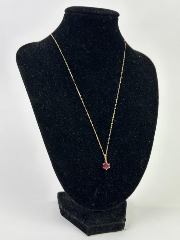 10k Gold Ruby Pendant Necklace 0.922 grams (1 of 7)