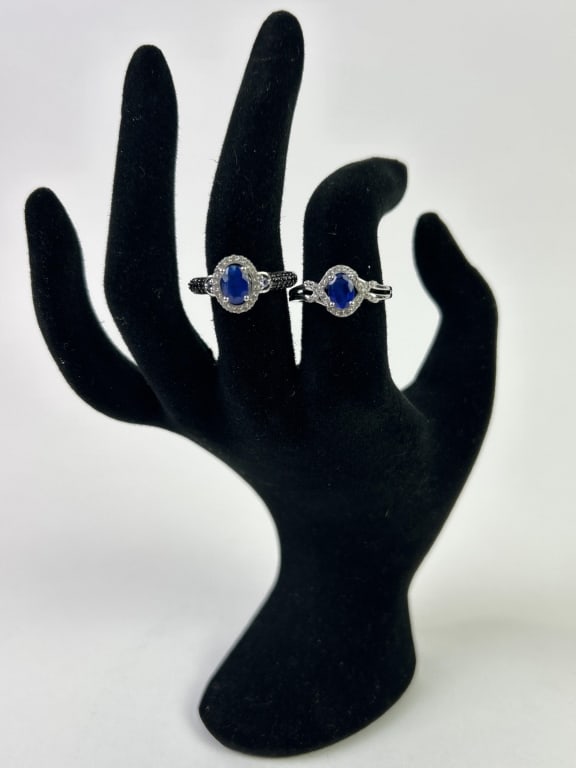 (2) Sterling & Blue Kyanite Rings: (2) Sterling & Blue Kyanite Rings, size 7. Total weight inclusive of all materials: 5.776 grams.