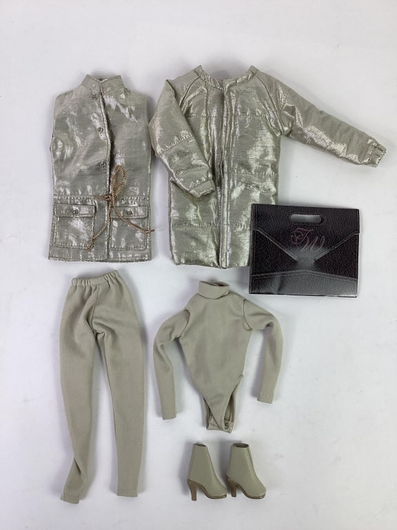 Tonner Tyler Wentworth Urban Sport Doll Outfit: Tonner Tyler Wentworth Urban Sport Doll Outfit