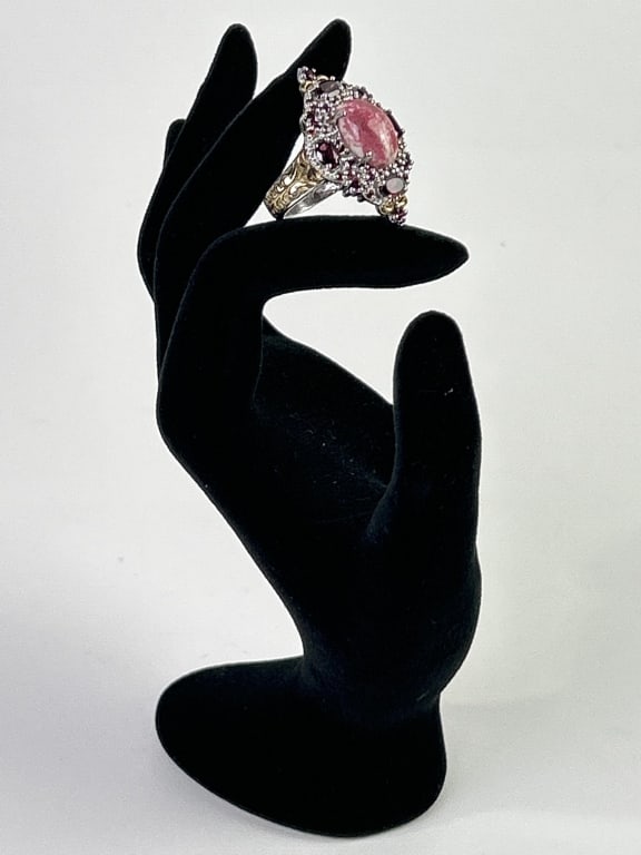Sterling, Norwegian Thulite & Garnet Ring: Sterling, Norwegian Thulite & Garnet Ring, size 9. Total weight inclusive of all materials: 12.04 grams.