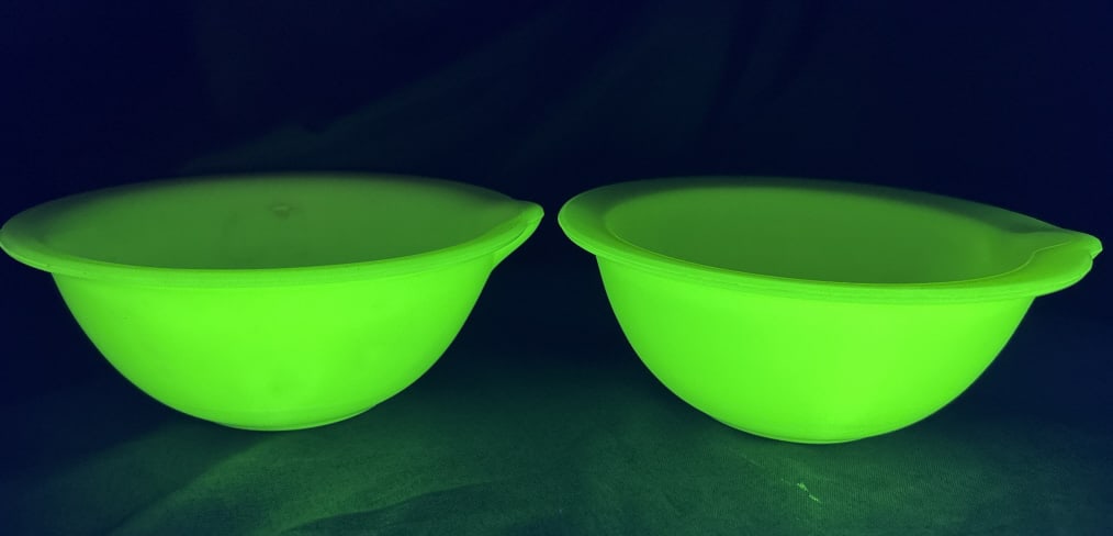 McKee Uranium Custard Spouted Mixing Bowls: McKee Uranium mixing bowls featuring a spout for pouring and a stable base. Qty.2