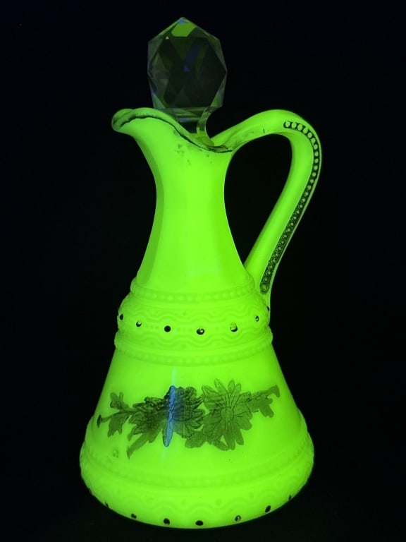 Heisey Custard Uranium Glass Ring Band Cruet (1 of 8)
