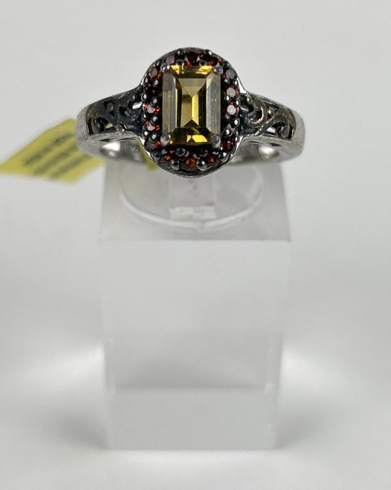 4.011 Gram STS Sterling Silver Ring with Yellow and Red Gemstones (1 of 3)