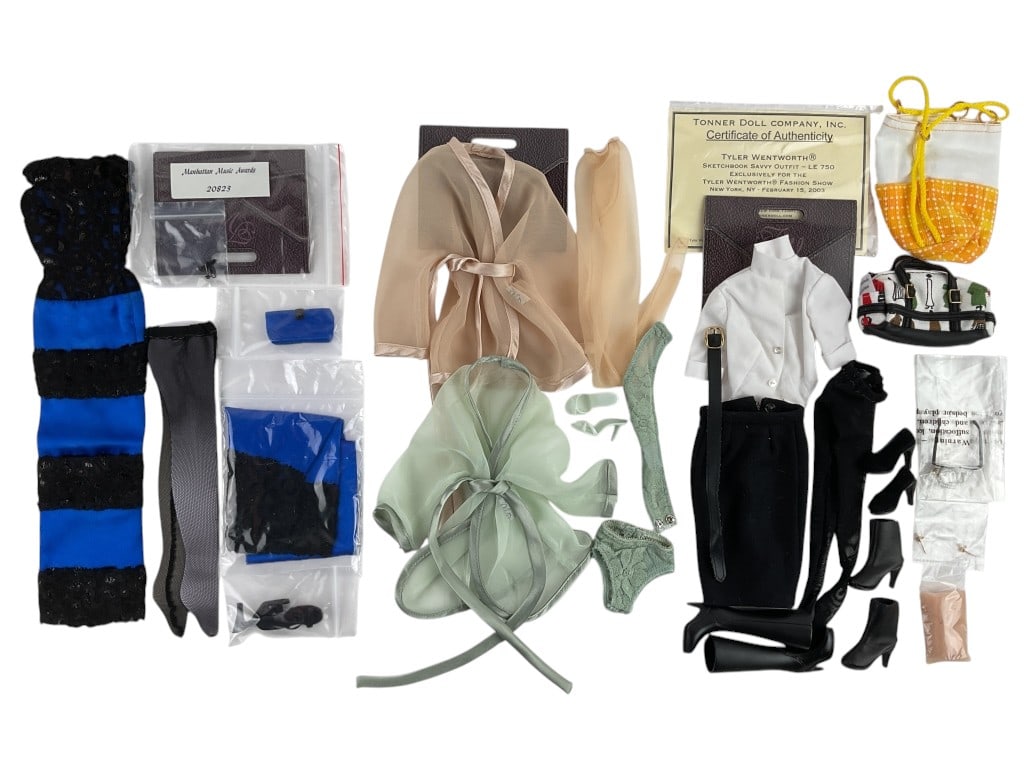 (3) Tonner Doll Outfits: Tonner-Manhattan Music Awards, Tyler Green Nighties /Hoze, and Tonner Tyler (1 of 7)