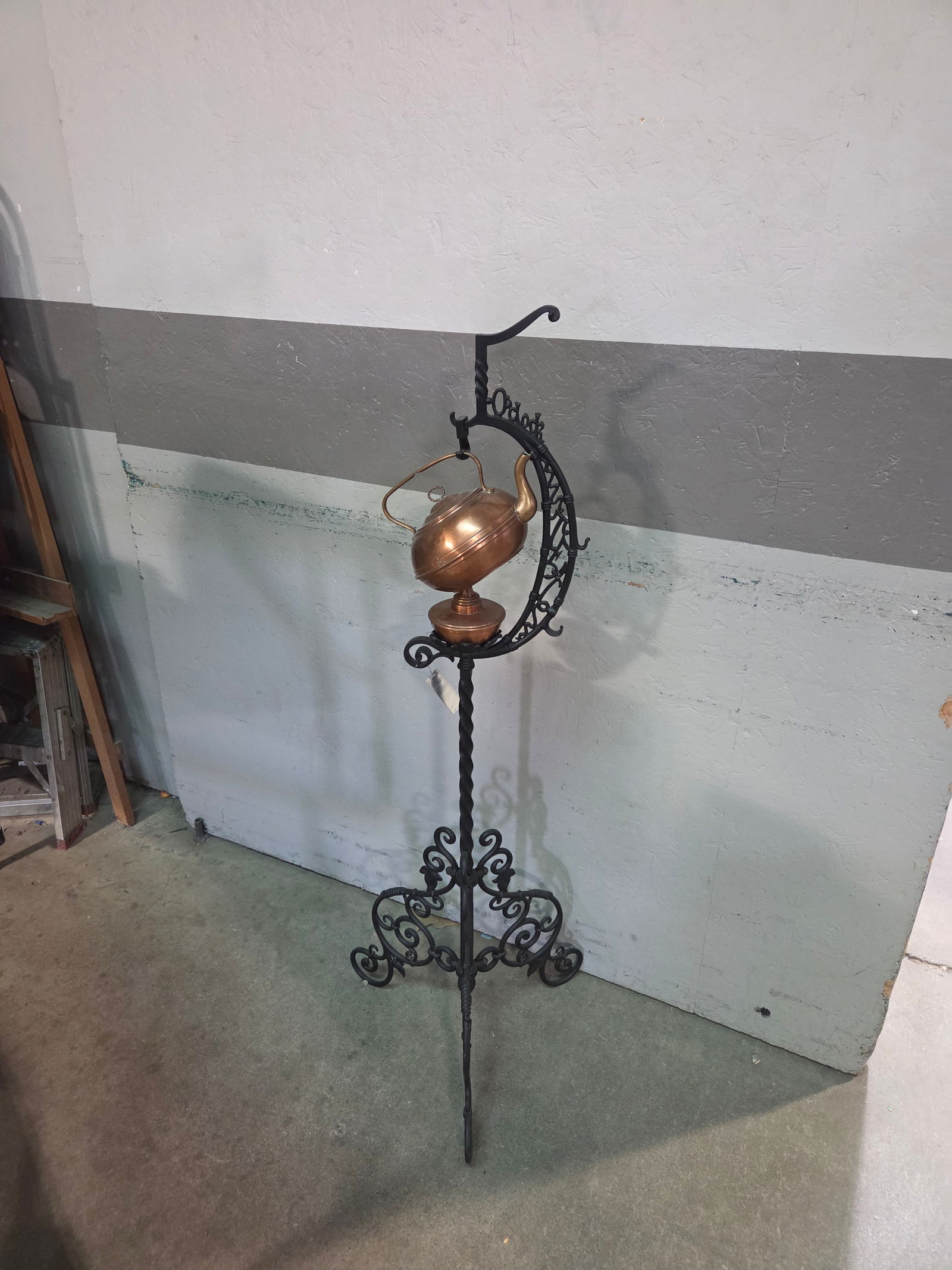 Copper Tea Kettle with Cast Iron Stand (1 of 1)