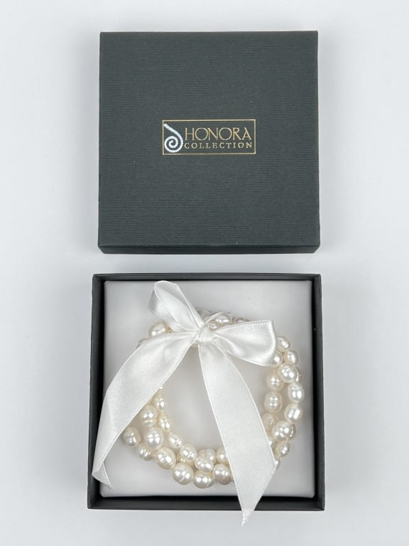 Honora Cultured Ringed Pearl Beaded 3 Set of Bracelets: Honora Cultured Ringed Pearl Beaded 3 Set of Bracelets. In orignal box. 4"x4"