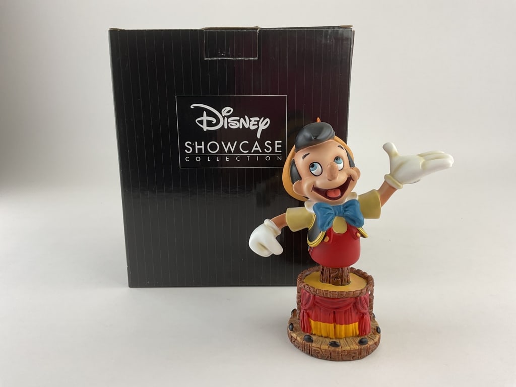Pinocchio Figurine Walt Disney Showcase Collection (1 of 3)