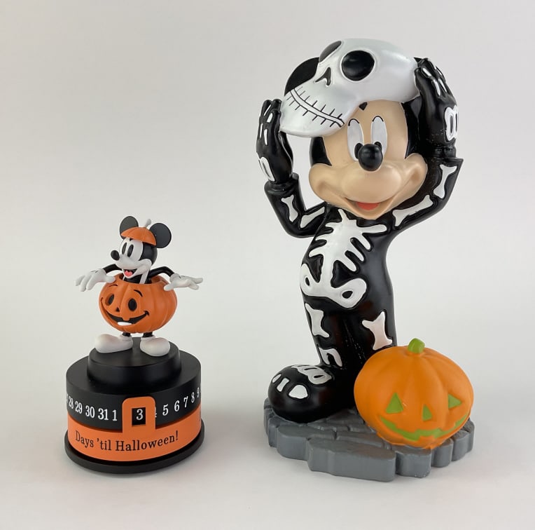 Jack-o'-lantern Mickey Mouse Halloween Countdown Calendar Statue and Mickey Mouse Halloween (1 of 2)