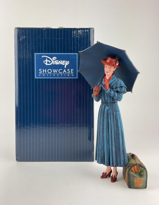 Mary Poppins Figurine Disney Showcase Collection: Disney Showcase Collection figure #6001659 featuring Mary Poppins from Disney Mary Poppins Return. In original box