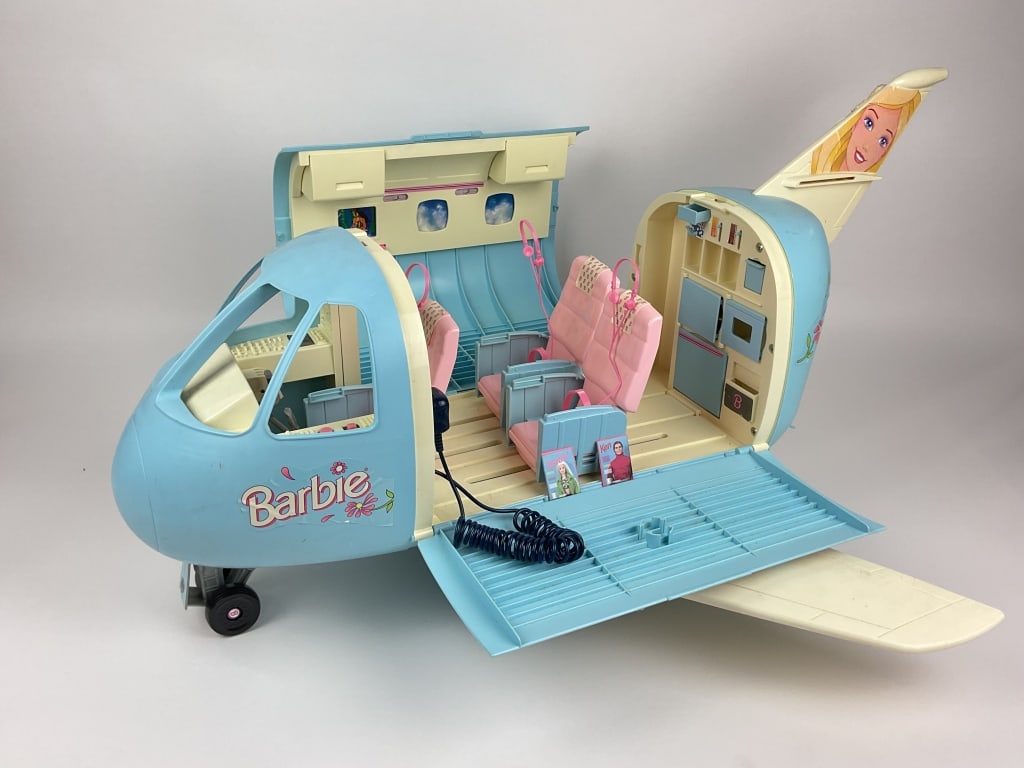 1999 Mattel Barbie Blue Jumbo Jet: 1999 Mattel Barbie Blue Jumbo Jet. Approx. 10.5"tall and 24" wide