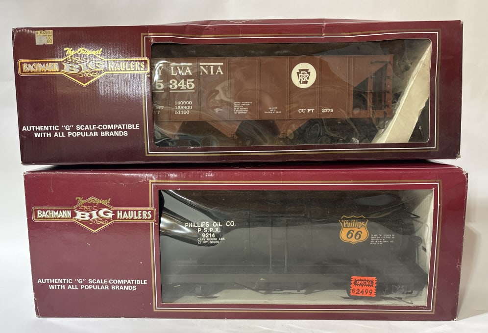 Bachman Phillips 66 Tank Car and Bay Hopper Car: Bachman Big Haulers Single Dome Tank Car (Phillips 66) and "G" 3 Bay Hopper Car (Pennsylvania) in original packaging