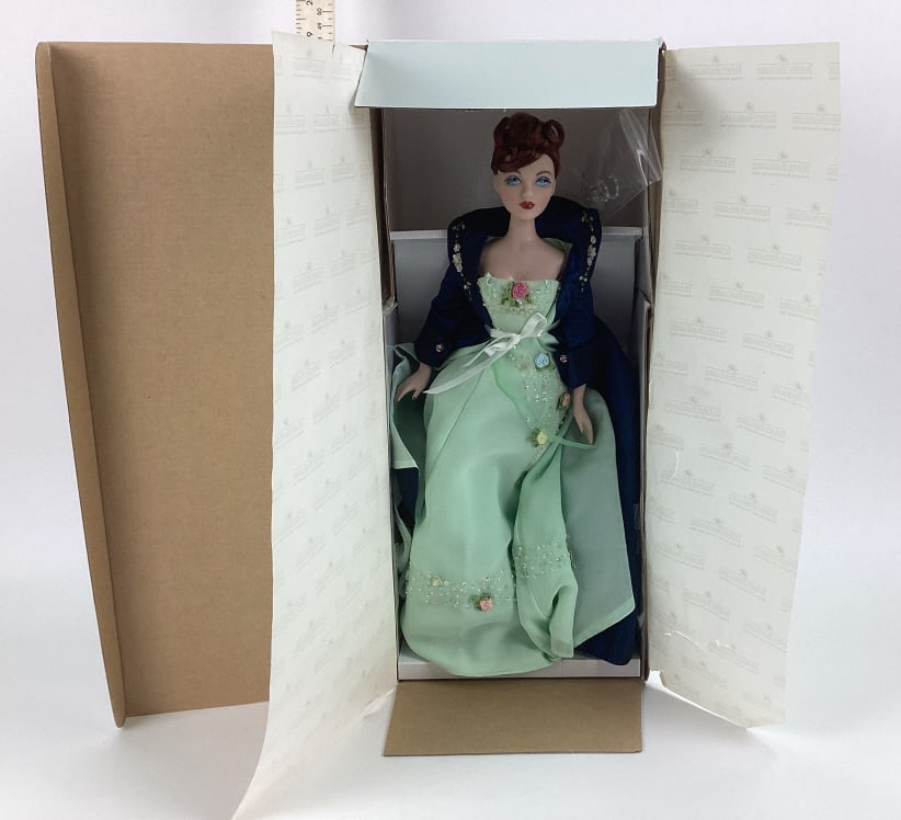 2005 I'll Take Manhattan Gene Doll: 2005 I'll Take Manhattan-circa 1951 Gene Doll, 2005 Gene Convention Exclusive Doll, LTD 50, complete. Has COA and in original box