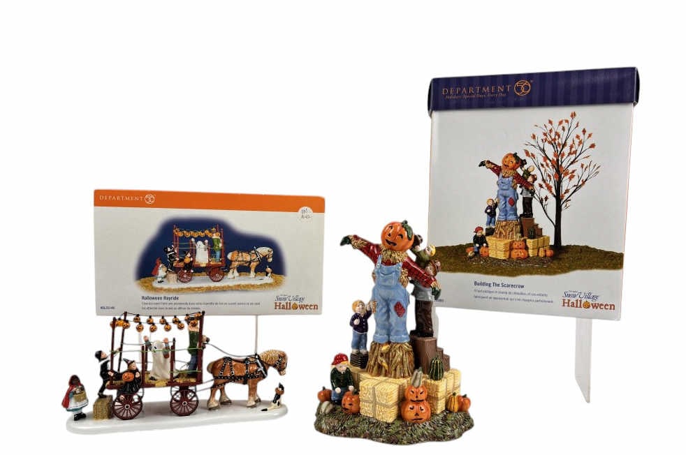 Department 56 Snow Village Halloween Building the Scarecrow and Halloween Hay Ride (1 of 9)
