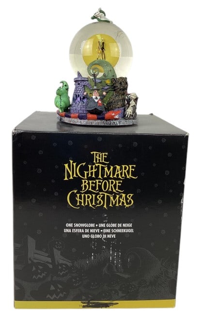 "This is Halloween" Nightmare Before Christmas Snow Globe (1 of 8)