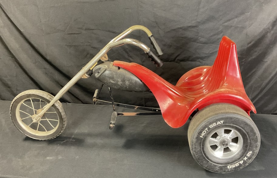 1970's AMF Hot Seat Pedal Trike Chopper (1 of 3)