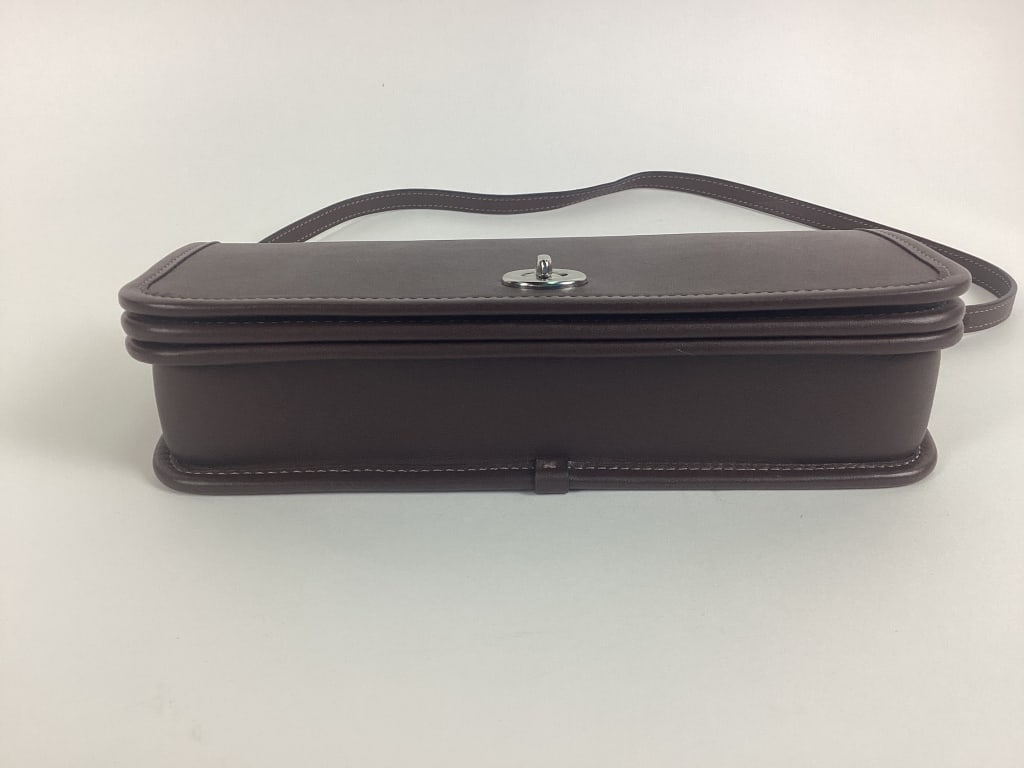 Maple Brown Coach Dinky - 12