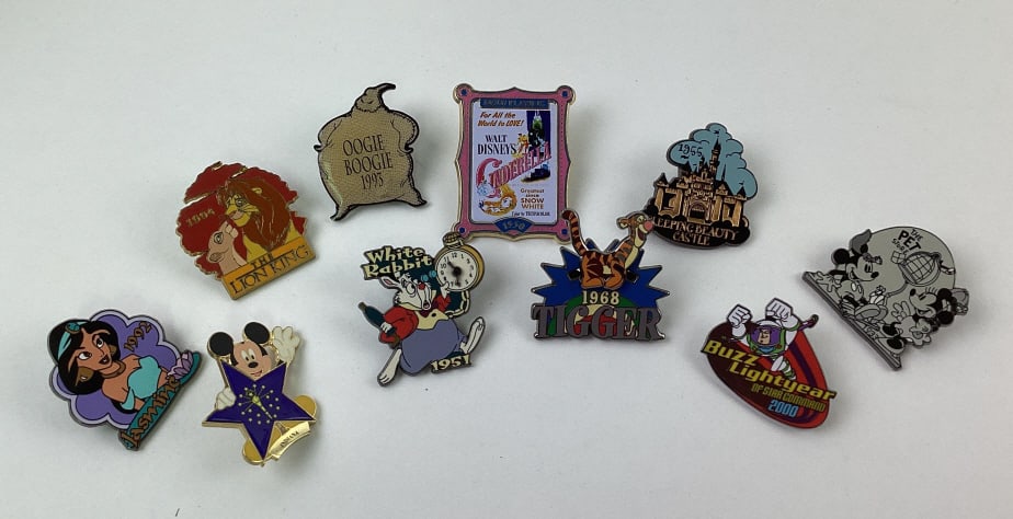 (10) Disney Collector Trader Pins (1 of 3)