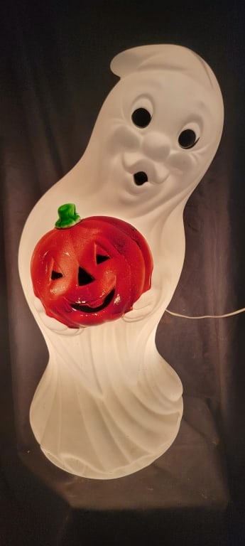 Ghost Holding Pumpkin Blow Mold (1 of 6)