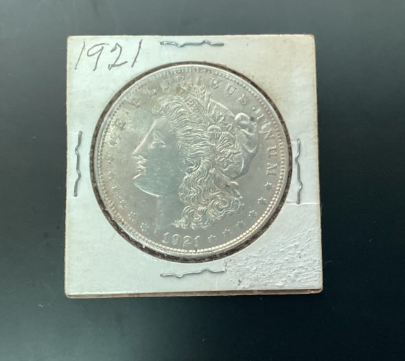 1921 Morgan Dollar (1 of 5)