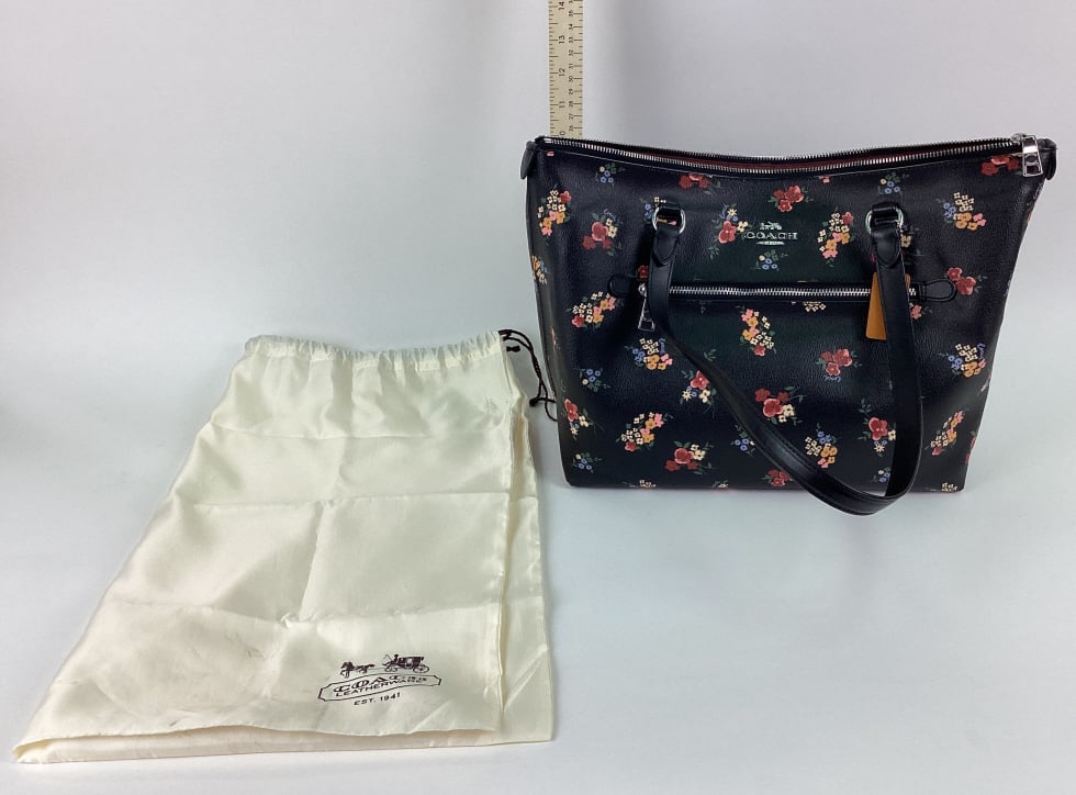 Coach Gallery Tote with Wildflower Print (1 of 17)