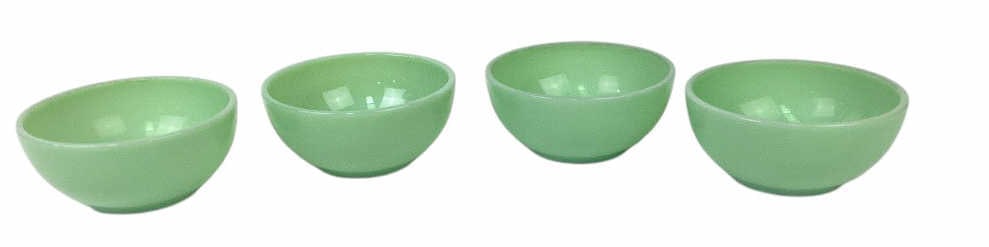(4) Fire King Jadeite Cereal Bowls: (4) Fire King Jadeite Cereal Bowls measuring approx. 2" tall and has a diameter of approx. 5"