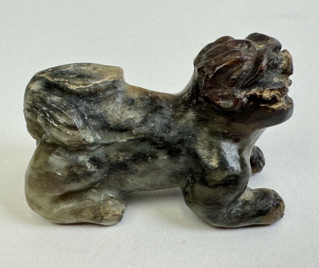 Antique Chinese Carved Stone Mythical Beast: Antique Chinese Carved Stone Mythical Beast. TW: 68 grams. Approx. 1" H X 2" W