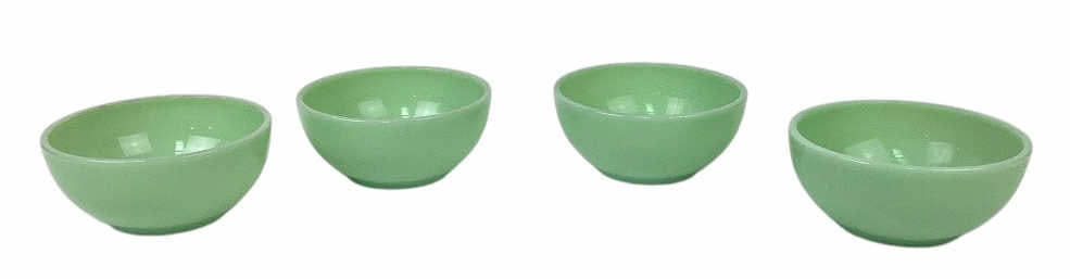 (4) Fire King Jadeite Cereal Bowls: (4) Fire King Jadeite Cereal Bowls measuring approx. 2" tall and has a diameter of approx. 5"