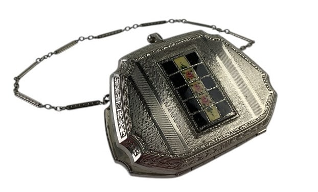 Art Deco Compact with Enameled Panel: Art Deco Compact with Enameled Panel with a floral design