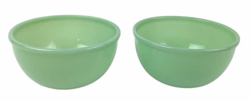 (2) Fire King Jadeite Bead Edge Mixing Bowls (1 of 8)