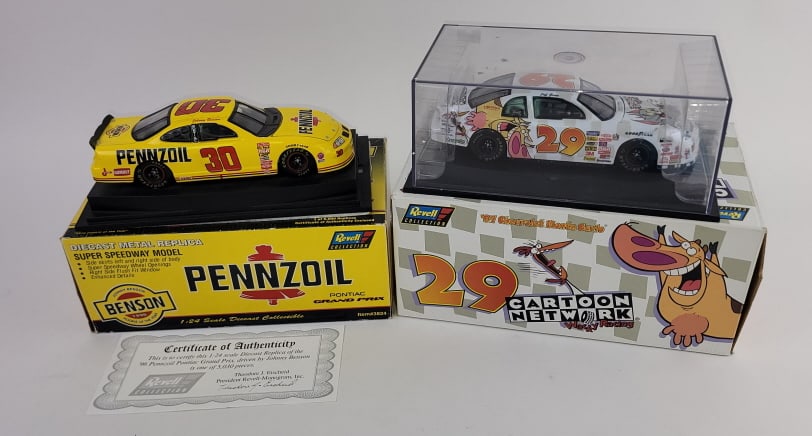 Revell Collection Diecast 1:24 Scale Johnny Benson Car and Revell Collection Diecast 1:24 Scale Tom: 1996 Revell Collection Diecast 1:24 Scale Pennzoil Johnny Benson 1996 #30 Pontiac Grand Prix 1 of 5,030 and Revell Collection Cartoon Network Wacky Racing 1:24 Scale Diecast 29 Tom and Jerry '97 Chevr
