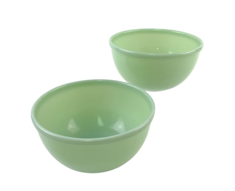 (2) Fire King Jadeite Bead Edge Mixing Bowls (1 of 4)