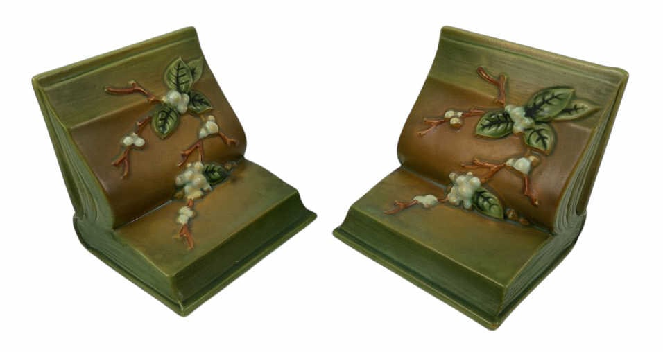 Pair Roseville Pottery Green Bushberry Bookends (1 of 5)