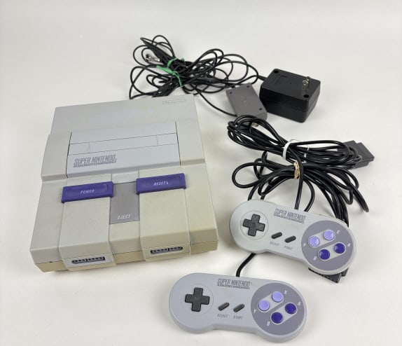Super Nintendo SNES With Accessories (1 of 6)