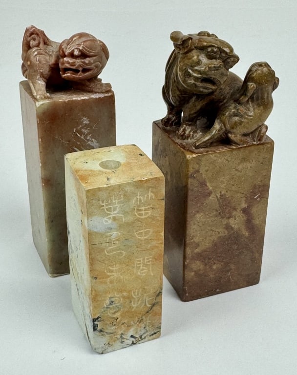 Chinese Stone Seals And Bead: Chinese Stone Seals And Bead