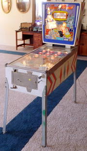 Vintage Gottleib Egg Head Pinball Machine: Ser. 06739. With keys, original diagrams, instructions, and spare parts. Appears to be fully functional. Playing surface in good condition, with some wear from use. Steel frame structurally sound, wor