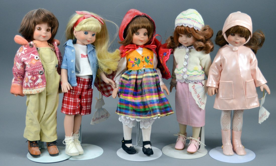 Lot of 5 Betsy McCall Dolls & Stand (1 of 1)