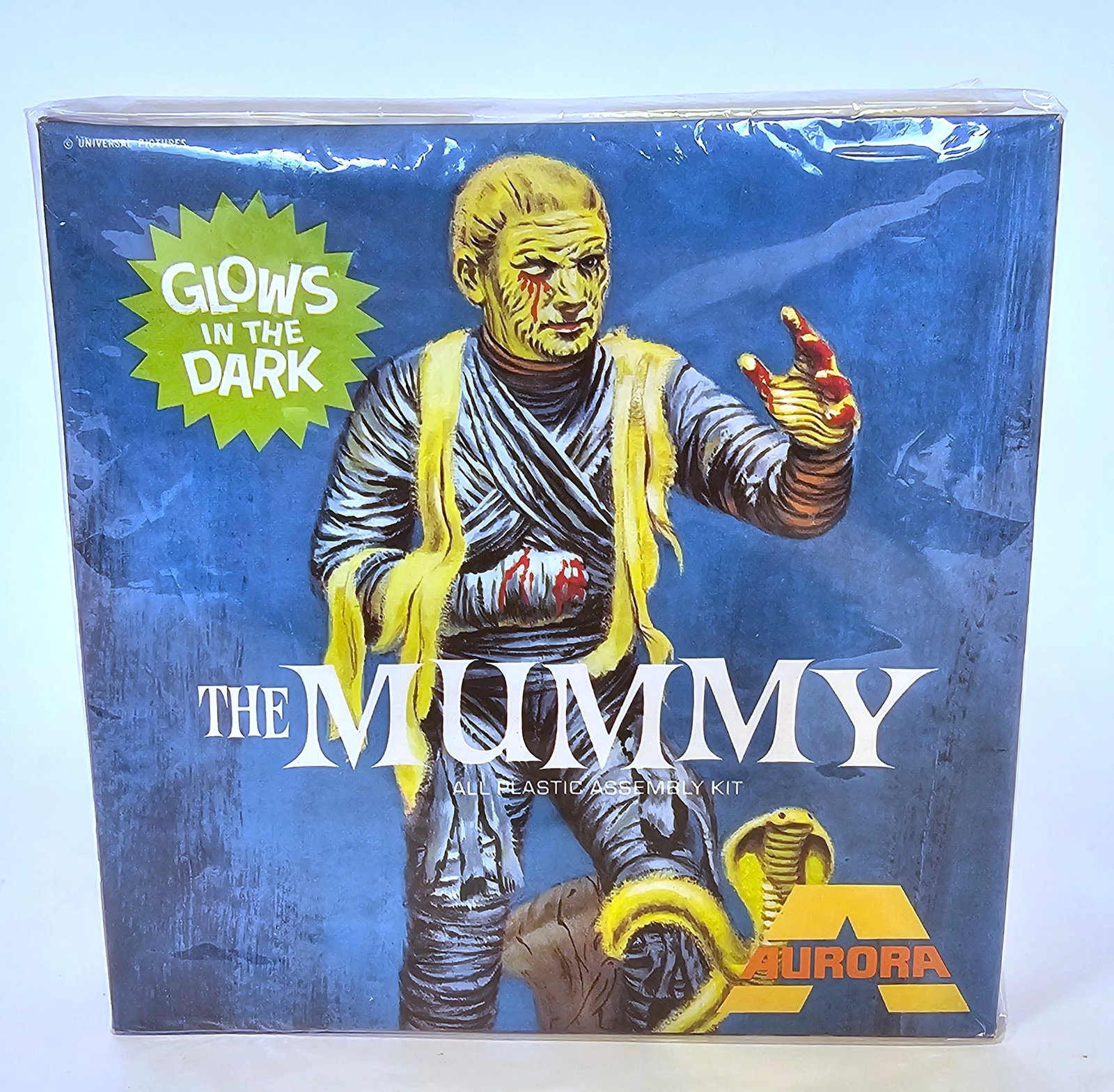 Aurora 'The Mummy' Glow in The Dark plastic assembly kit, No.452 boxed with plastic film: Aurora 'The Mummy' Glow in The Dark plastic assembly kit, No.452 boxed with plastic film