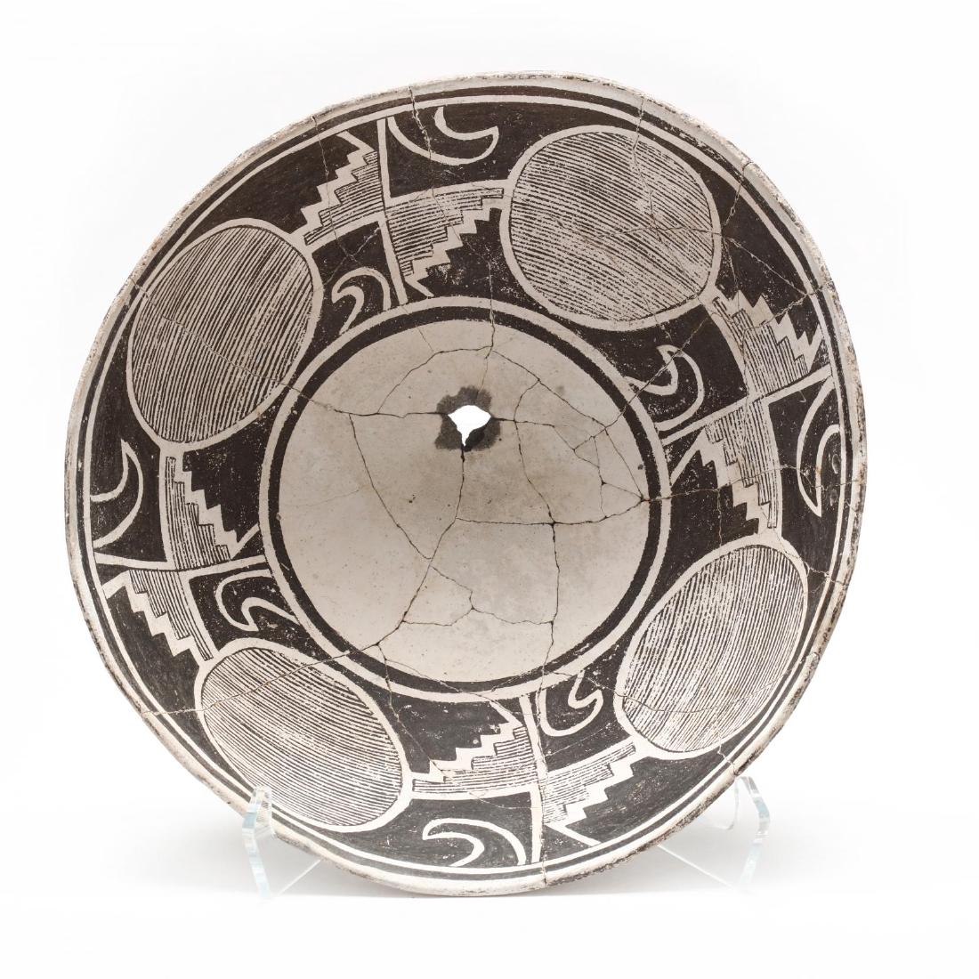 Mimbres Pottery Black on White Painted Bowl (1 of 6)