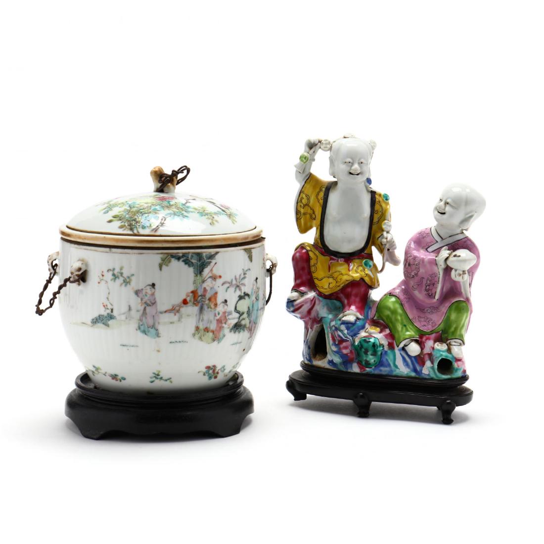 Two Chinese Porcelain Items (1 of 4)