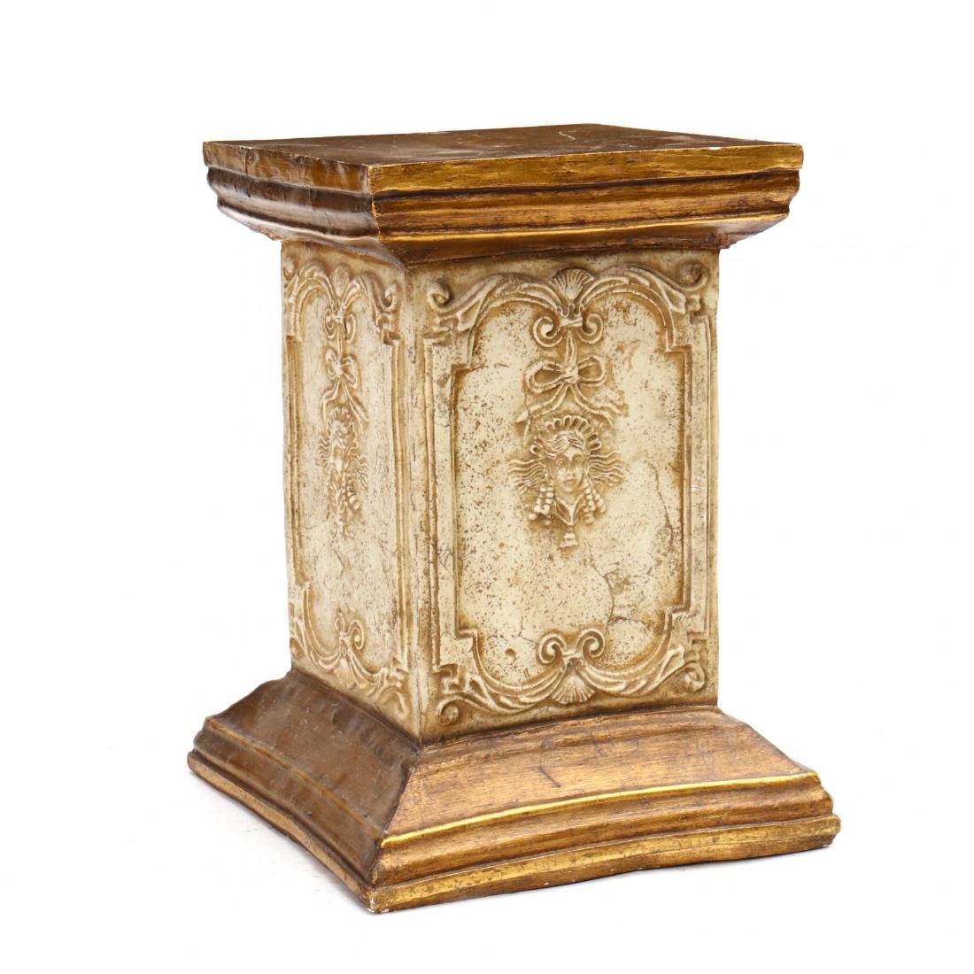 Statuarius Classical Style Pedestal (1 of 3)