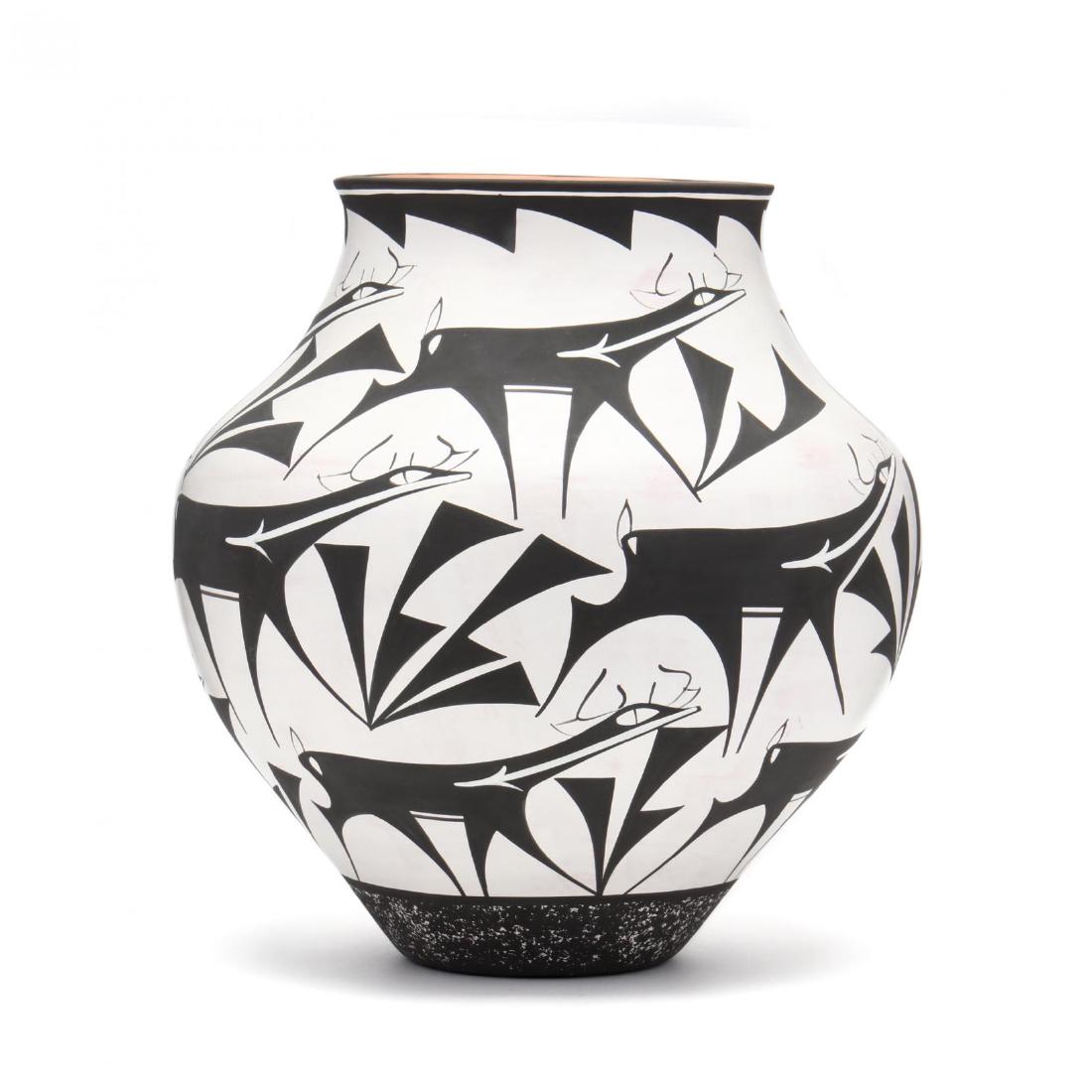 Native American Pottery, Anderson Zuni May 27, 2019