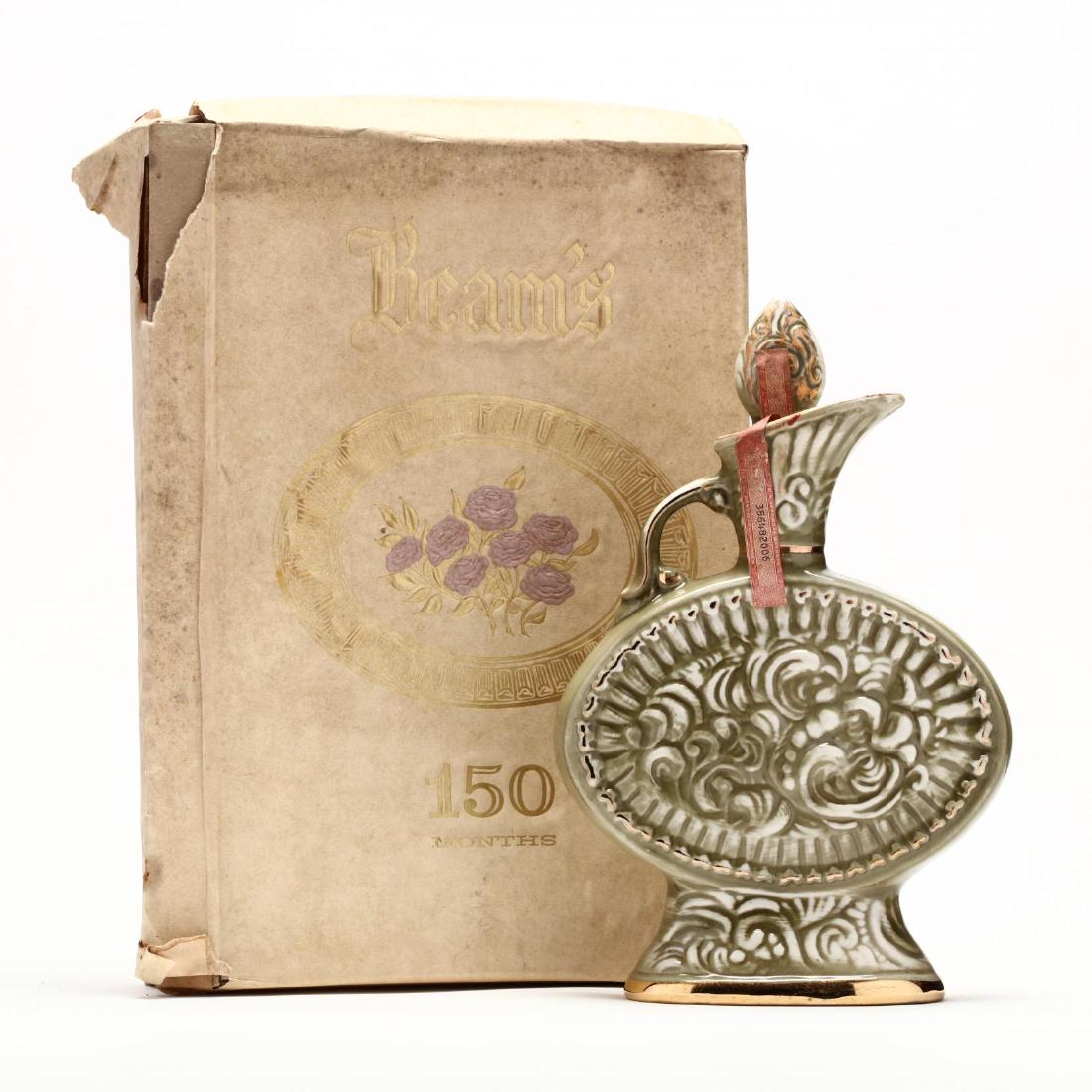 Beam's Kentucky Straight Bourbon Whiskey: Beam's Kentucky Straight Bourbon Whiskey Fragile decanter due to older ceramic flagon. For pick-up only. NV, Beam's Kentucky Straight Bourbon Whiskey, 150 Months (12.5 Years) Old, Yellow Roses, 43%, 1