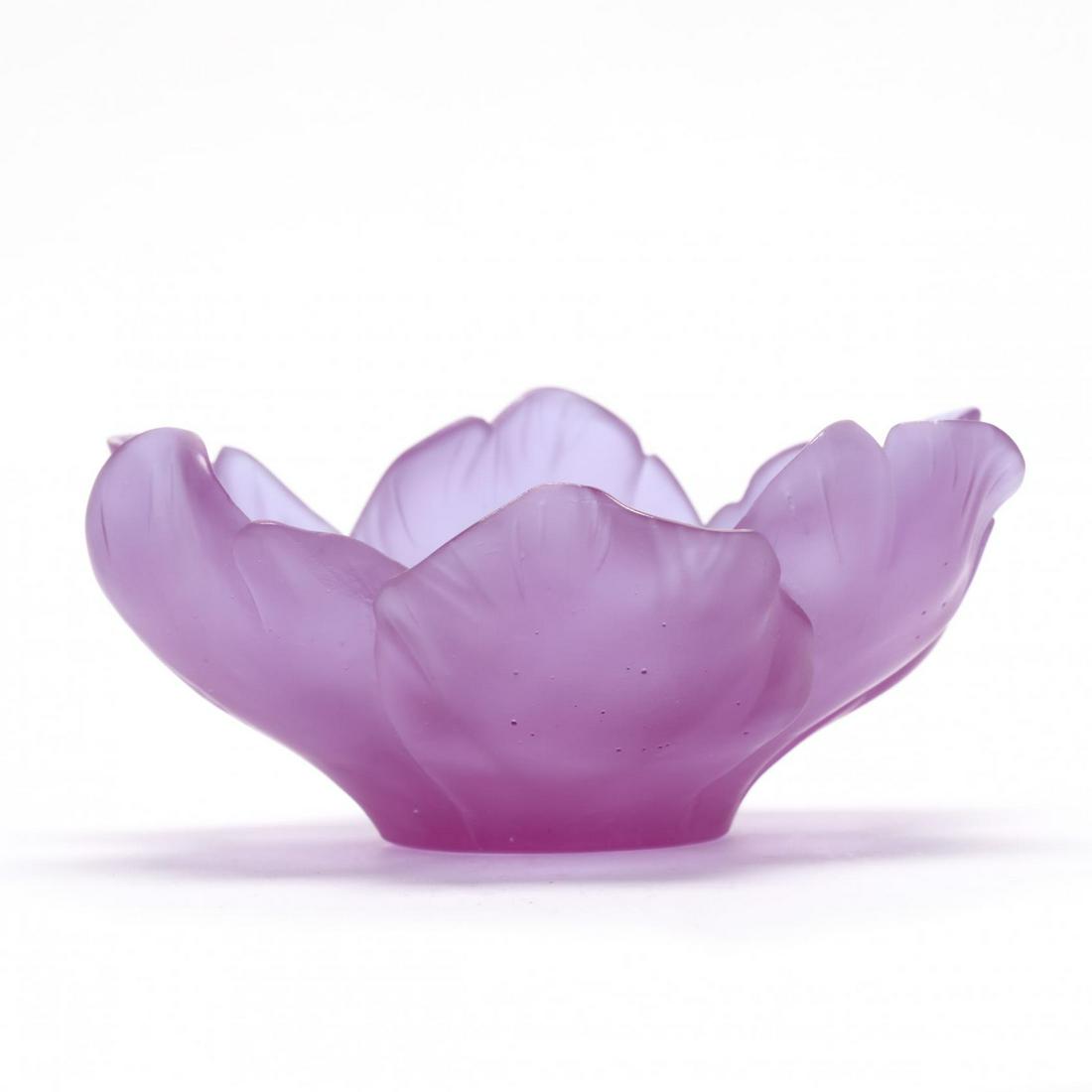 Daum, PÌ¢te de Verre Tulipe Coupe: Daum, PÌ¢te de Verre Tulipe Coupe France, late 20th century, in ultra violet, signed, with box. 3 x 6 in. diameter. Collection of a Lady, Raleigh, North Carolina Additional high-resolution photos ar