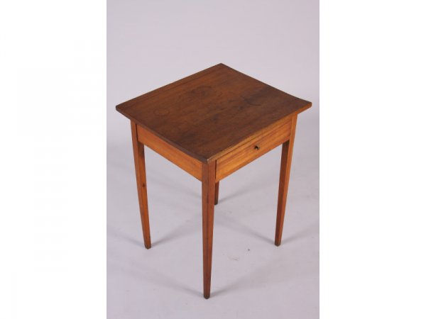 Mid-Atlantic Hepplewhite One Drawer Stand, - 2